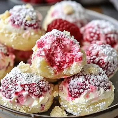 Thumbnail for Delicious Raspberry Cream Cheese Bites