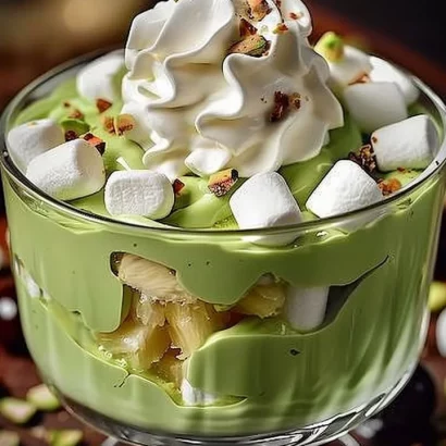 Thumbnail for Fluffy Pistachio Pudding & Pineapple Delight