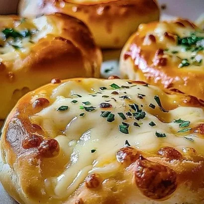 Thumbnail for Pillsbury Biscuit Garlic Butter Cheese Bombs